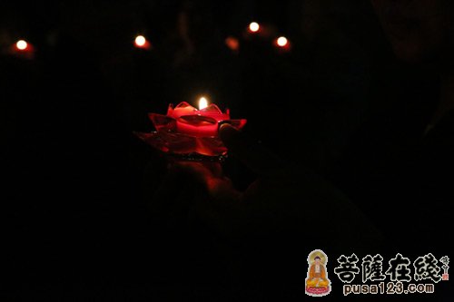 一灯能破千年暗