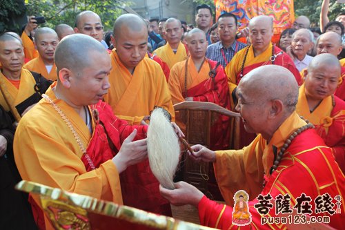 抚州正觉古寺隆重举行学辉法师荣膺方丈升座庆典法会