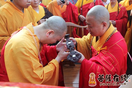 抚州正觉古寺隆重举行学辉法师荣膺方丈升座庆典法会