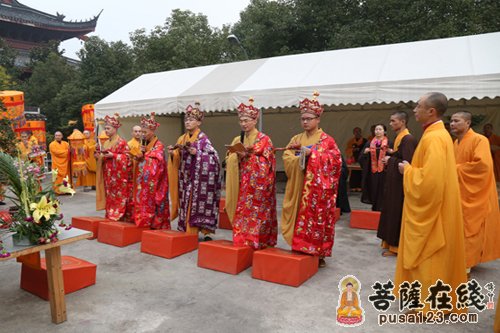 浙江白雀法华寺举行水陆大斋胜会送圣仪式