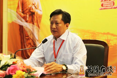 济南市佛协会长陶书童讲话（图片来源：菩萨在线 摄影：妙雨） 