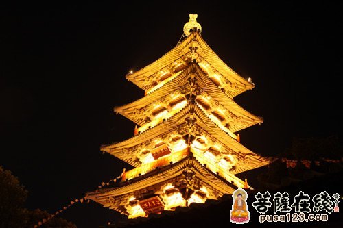 “和合梦 共分享”第36届寒山寺新年听钟声活动圆满举行（图片来源：菩萨在线 摄影：妙甜）