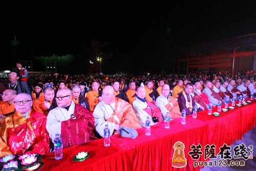 出席六祖寺2015元旦祈福大典的韩国高僧（图片来源：菩萨在线 摄影：妙雨）