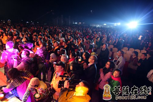 六祖寺2015元旦祈福法会圆满（图片来源：菩萨在线 摄影：妙雨）