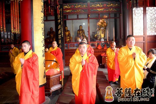 上海西林禅寺在大雄宝殿举行弥陀圣诞法会