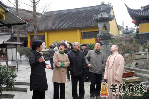 上海市民宗委领导视察西林禅寺消防安全工作