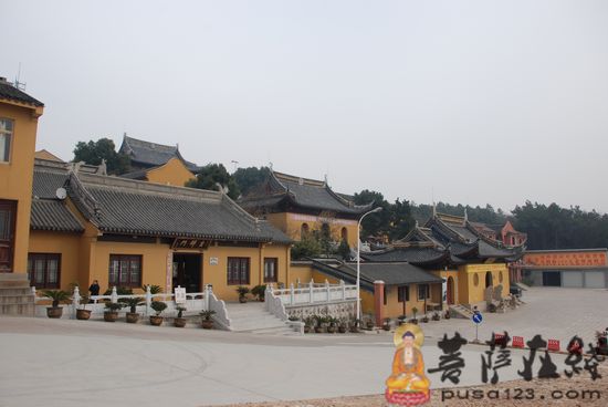 法禅荣任香山方丈,由协会副会长,江苏省协会,苏州