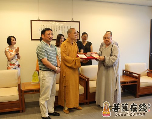 佛教-南通市佛教文化交流团一行参拜法鼓山 佛教-南通市佛教文化交流团一行参拜法鼓山