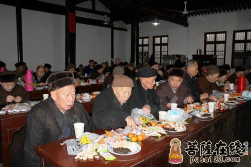 浙江宁波天童禅寺举行岁末普茶会 诚信大和尚出席