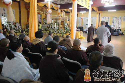 佛教-天地同泣 十方信众至黄梅四祖寺吊唁当代高僧净慧长老
