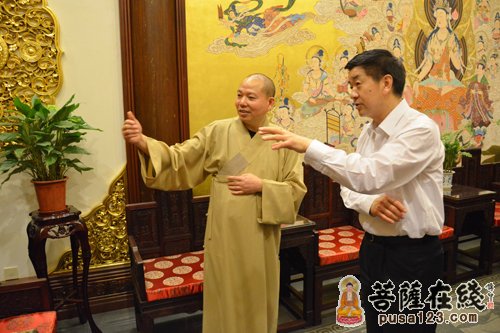 时政-国宗局张乐斌副局长调研玉佛禅寺 觉醒大和尚热情接待
