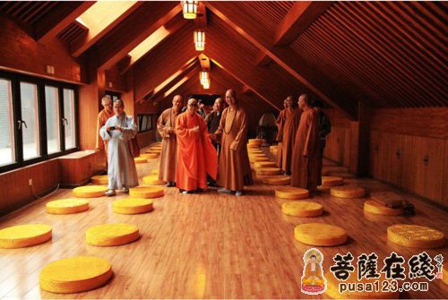 龙泉寺-智慧长老、健钊长老一行参访北京龙泉寺