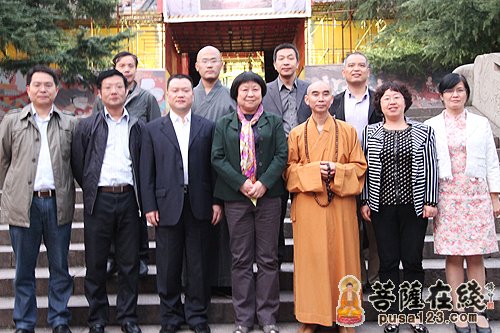 佛教-国家宗教局吕晋光司长一行视察宁波天童禅寺