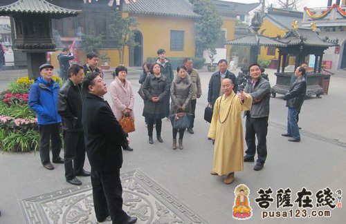 佛教-上海市政府领导及相关企业领导参观西林禅寺