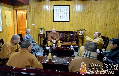 佛教-普陀山佛协会长道慈大和尚赴本山寺院走访慰问