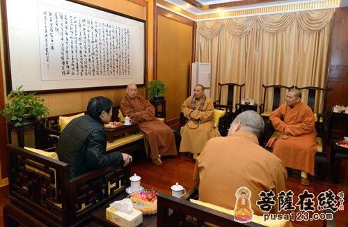 佛教-普陀山佛协会长道慈大和尚赴本山寺院走访慰问