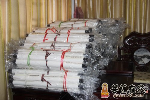 寒山寺-著名画家陆志明先生向苏州寒山寺捐赠五百罗汉画像