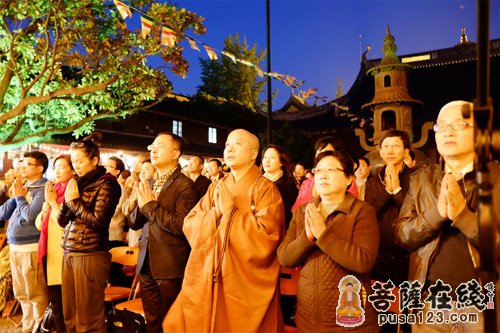 文化-上海龙华古寺举行佛历2558佛诞晚会