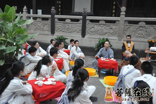 文殊院-成都文殊院“成电菁英”心静之旅寺院生活体验营闭营