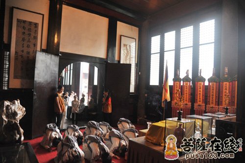 文殊院-成都文殊院“成电菁英”心静之旅寺院生活体验营闭营