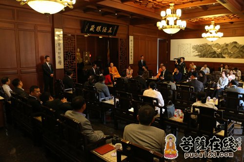 灵隐寺-柬埔寨首相参访杭州灵隐寺 光泉大和尚热情接待