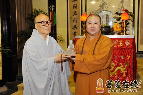 佛教-韩国佛教圣地巡访团参访上海玉佛禅寺