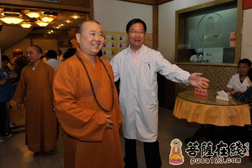 佛教-上海玉佛禅寺第六届慈善公益周第五天活动