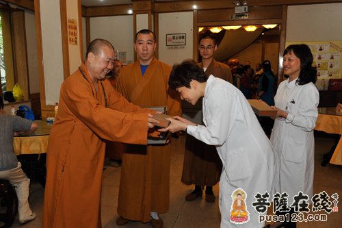 佛教-上海玉佛禅寺第六届慈善公益周第五天活动