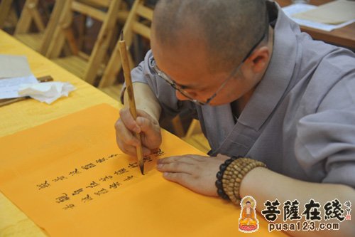 文殊院-成都文殊院禅修营 营员抄经坐禅体验“传统”