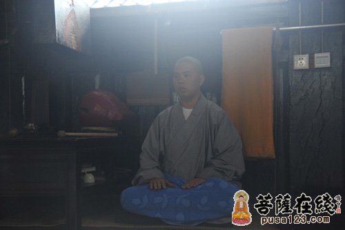 文殊院-成都文殊院禅修营 营员抄经坐禅体验“传统”