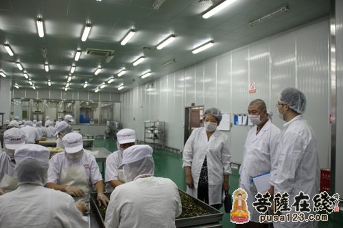 上海龙华古寺寺务办公室到下属素斋公司视察 上海龙华古寺寺务办公室到下属素斋公司视察