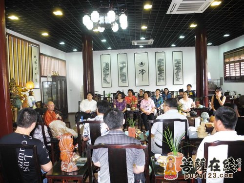 佛教-上海少数民族联合会到西林禅寺“半日禅修” 开启智慧