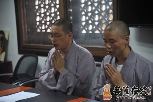 文殊院-成都文殊院福慧功德会法师看望关怀志工徐蒲阳居士