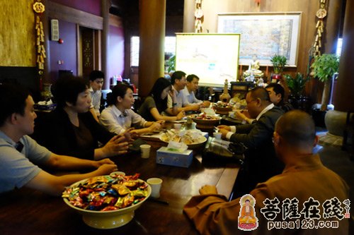 慈善-沈阳民宗委领导赴上海龙华古寺参访