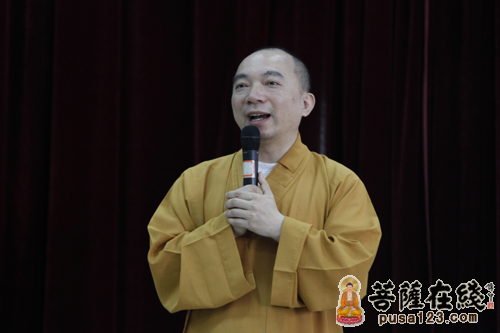 重阳节-上海玉佛禅寺举行重阳节“敬老爱老 情系夕阳”活动