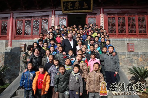 少林寺-法国著名演员杰拉尔·德帕迪约参访河南少林寺