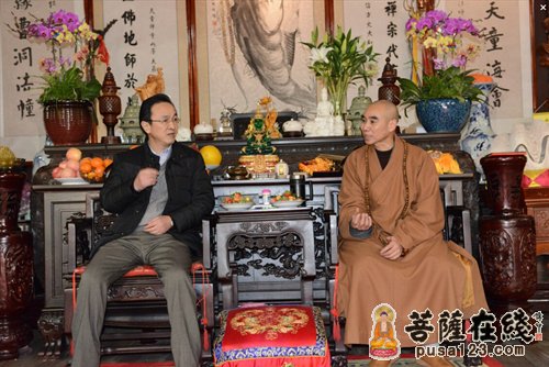 万亚伟-宁波市万亚伟副市长赴天童禅寺阿育王寺调研