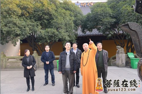 万亚伟-宁波市万亚伟副市长赴天童禅寺阿育王寺调研