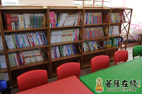 读书-上海玉佛禅寺觉群爱心图书室落成纪行第二天