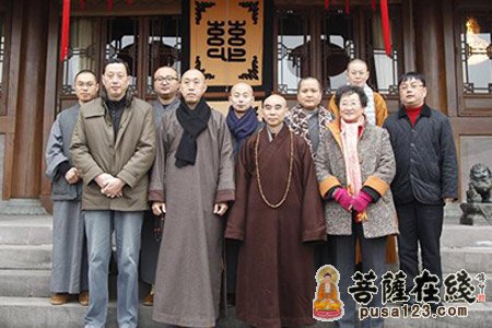 雪窦山-宁波市佛协会会长诚信大和尚一行参访雪窦山资圣禅寺