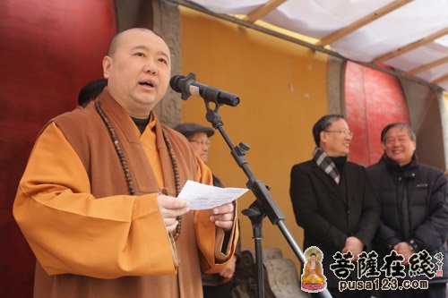 上海活动-上海玉佛禅寺举行2015年迎新年腊八赠粥活动