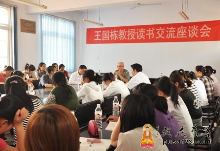 寒山寺-寒山寺慈善中心向大树小学捐赠图书