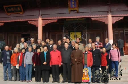 佛教-全国政协民宗委副主任赵金铎一行视察河北柏林禅寺