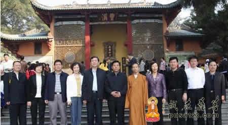 文化-胡振民一行参访南华禅寺