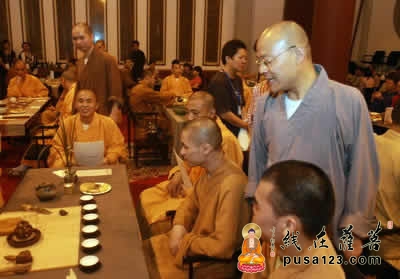 灵隐寺-杭州灵隐寺举办2010中秋普茶会